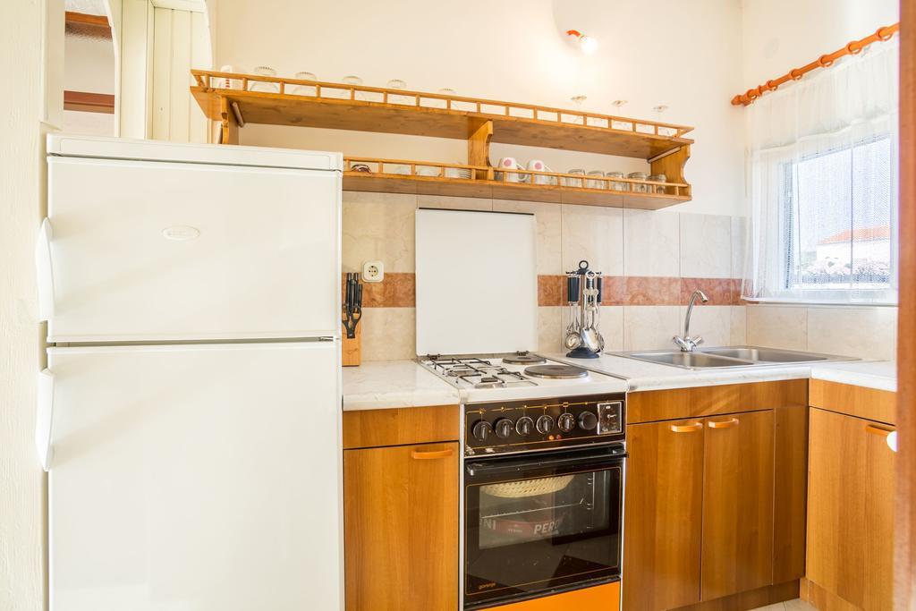 Apartment Srecko Vinišće Eksteriør billede